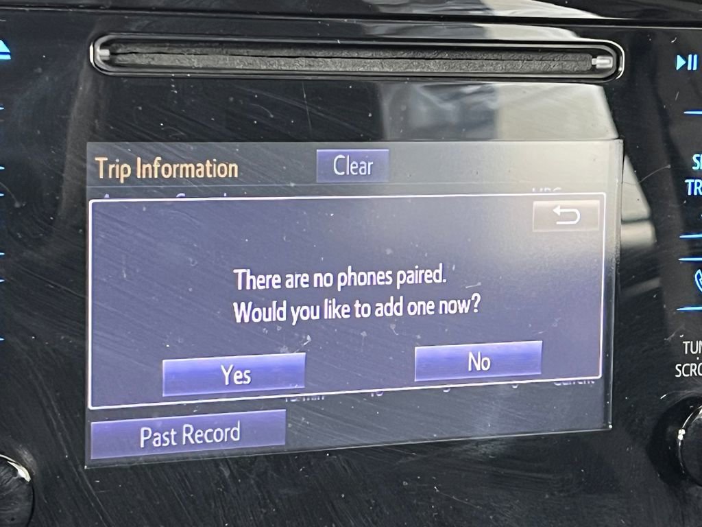 Used 2019 Toyota Corolla LE image 32