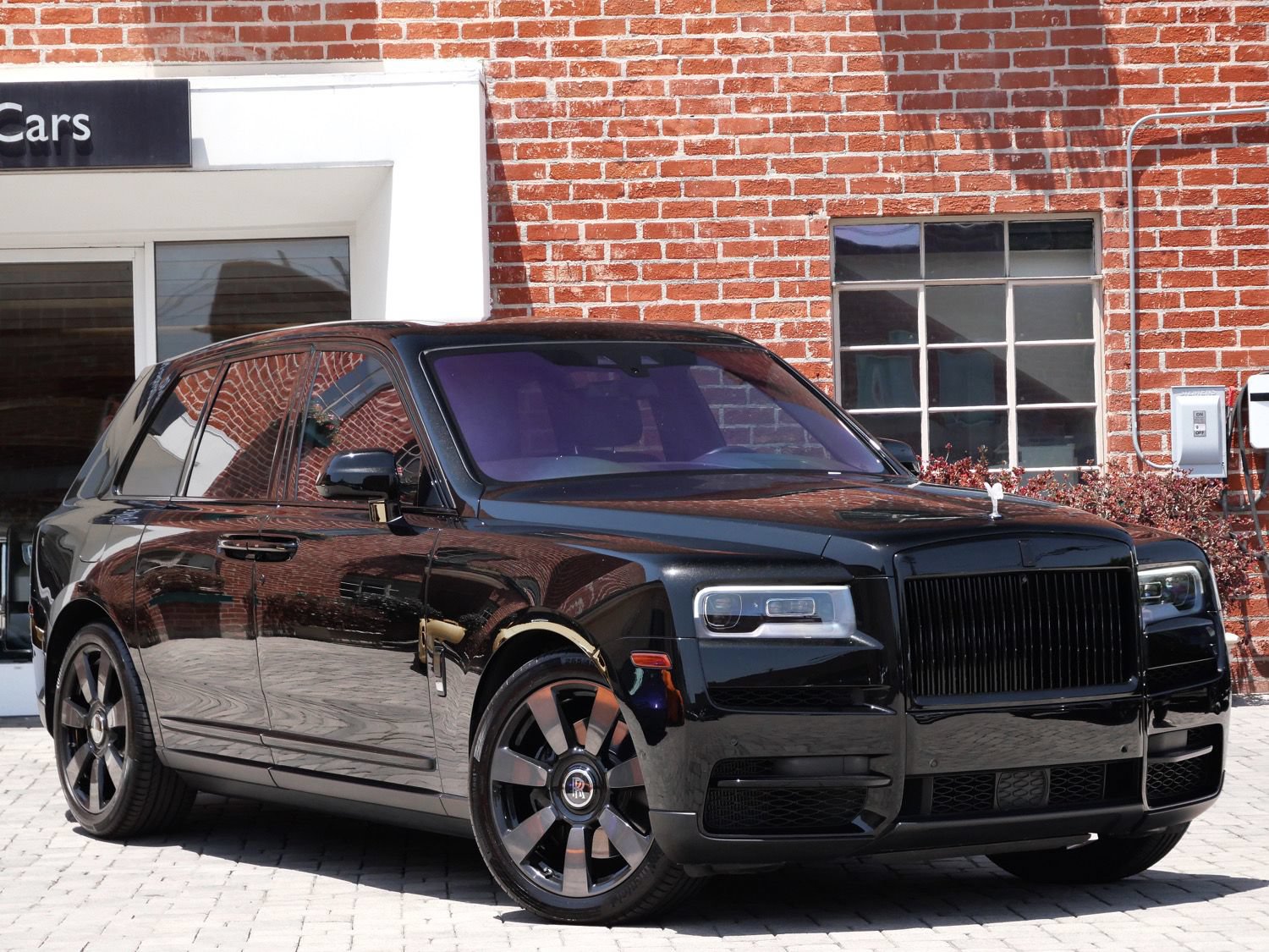 Certified 2022 Rolls-Royce Cullinan AWD/4WD image 19
