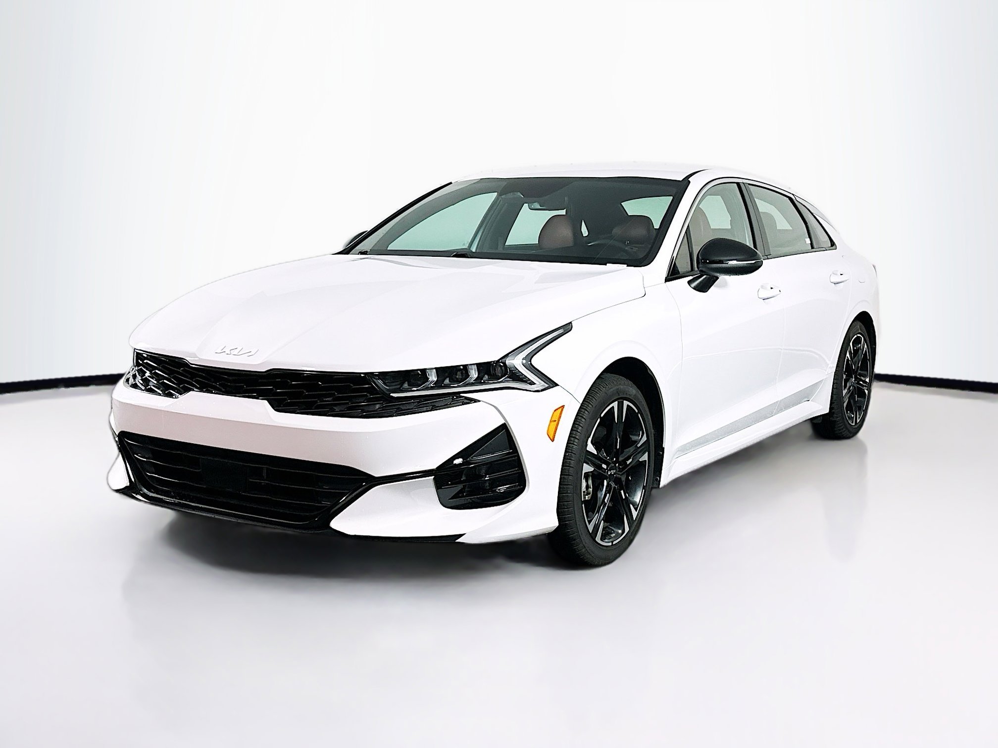 Used 2024 Kia K5 GT-Line w/ GT-Line Premium Package image 3