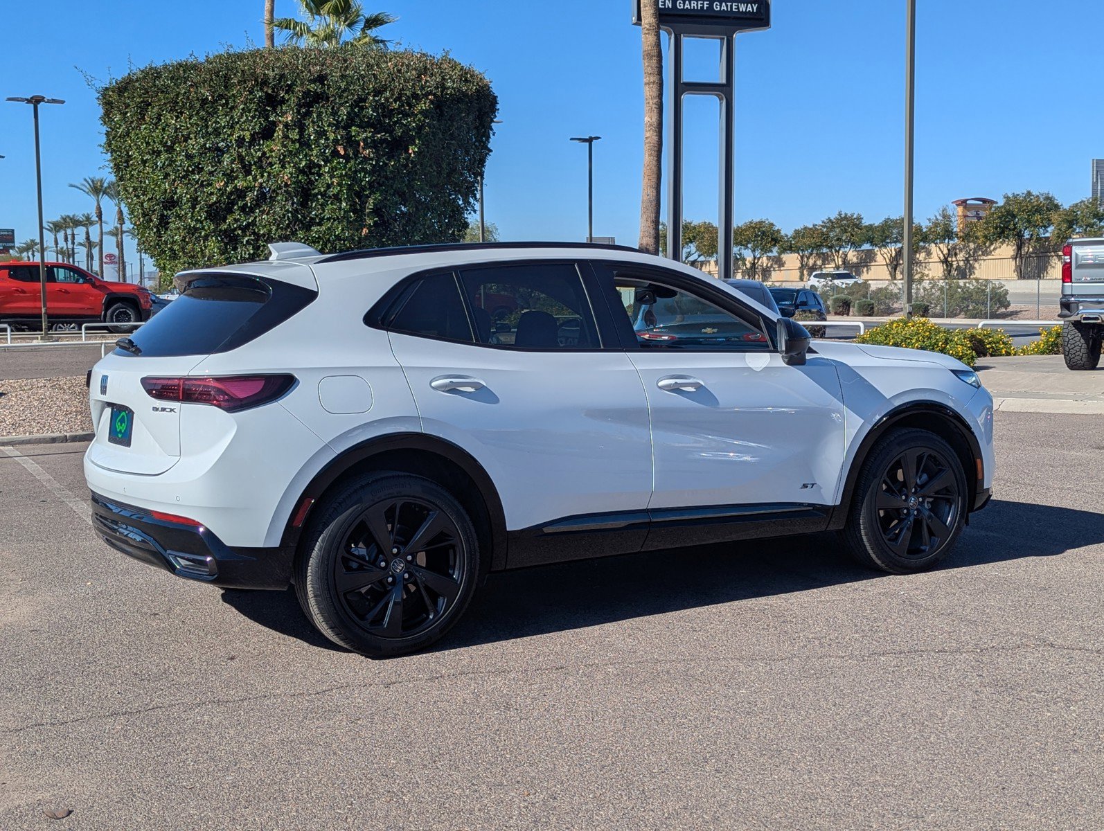 Certified 2025 Buick Envision Sport Touring image 6