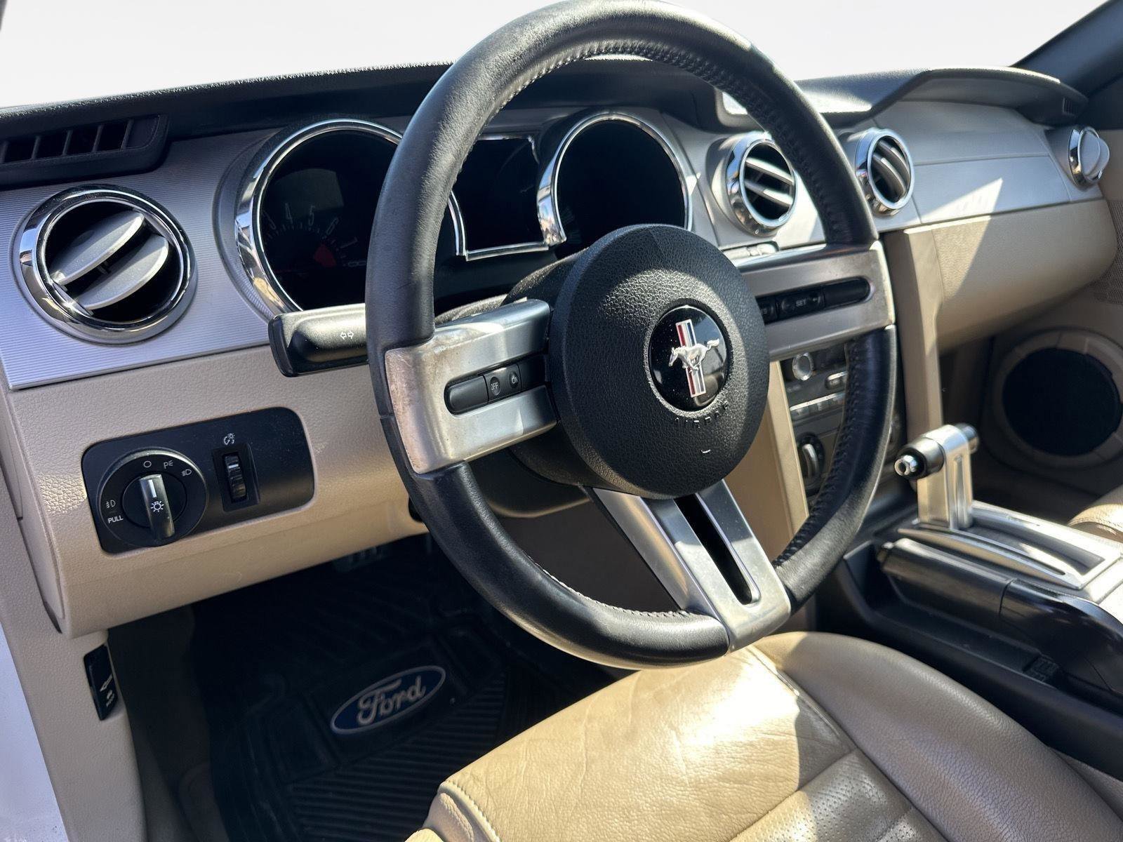 Used 2009 Ford Mustang GT image 11