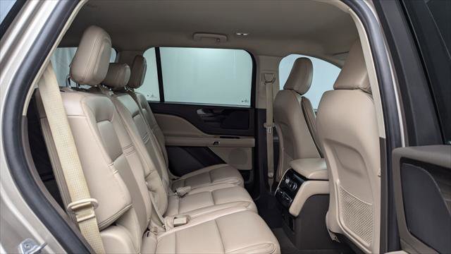 Used 2021 Lincoln Aviator 2WD image 17