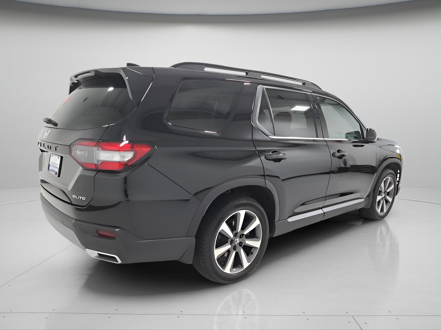Used 2023 Honda Pilot Elite image 6