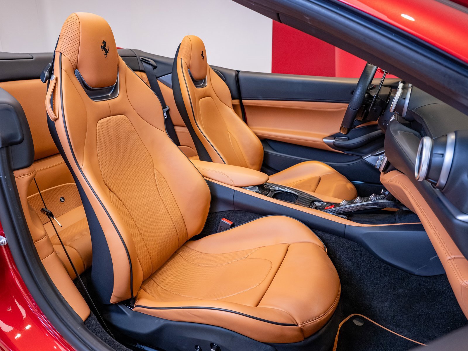 Used 2022 Ferrari Portofino M image 21