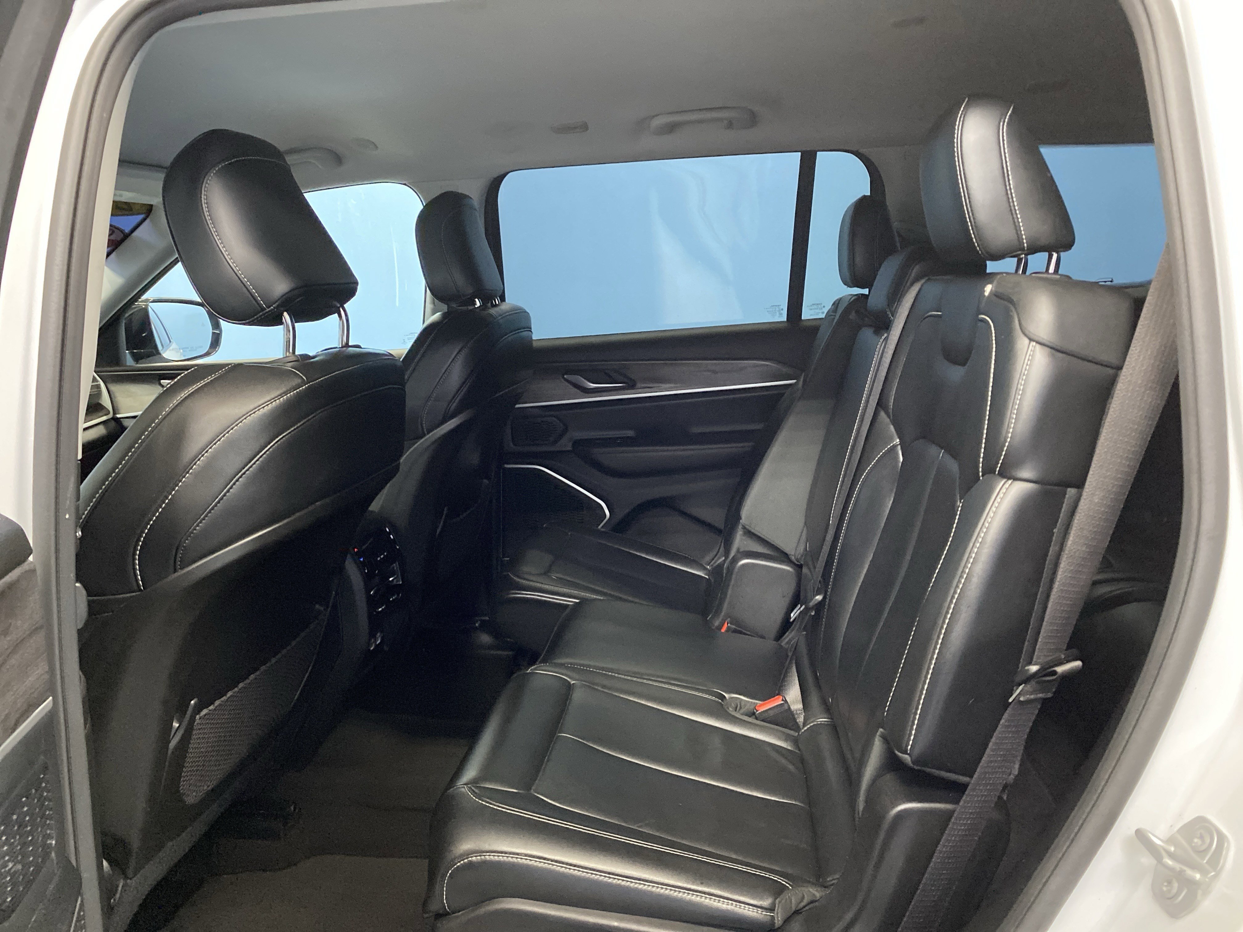 Certified 2021 Jeep Grand Cherokee L Limited image 28