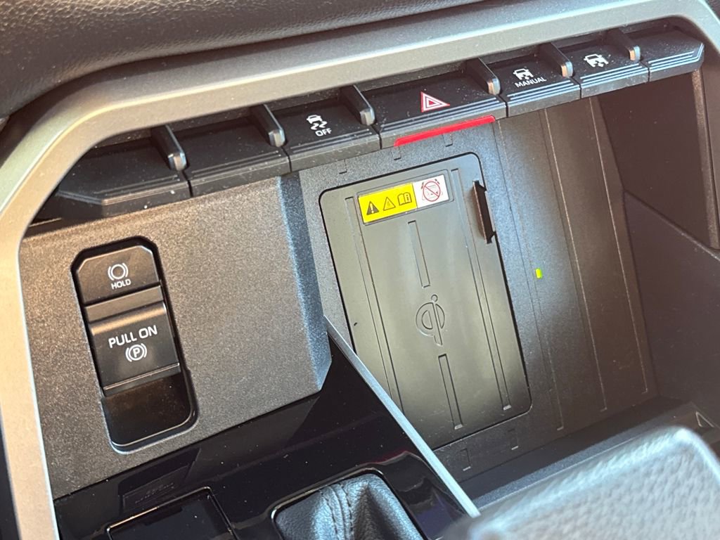 Used 2023 Toyota Tundra Limited image 25