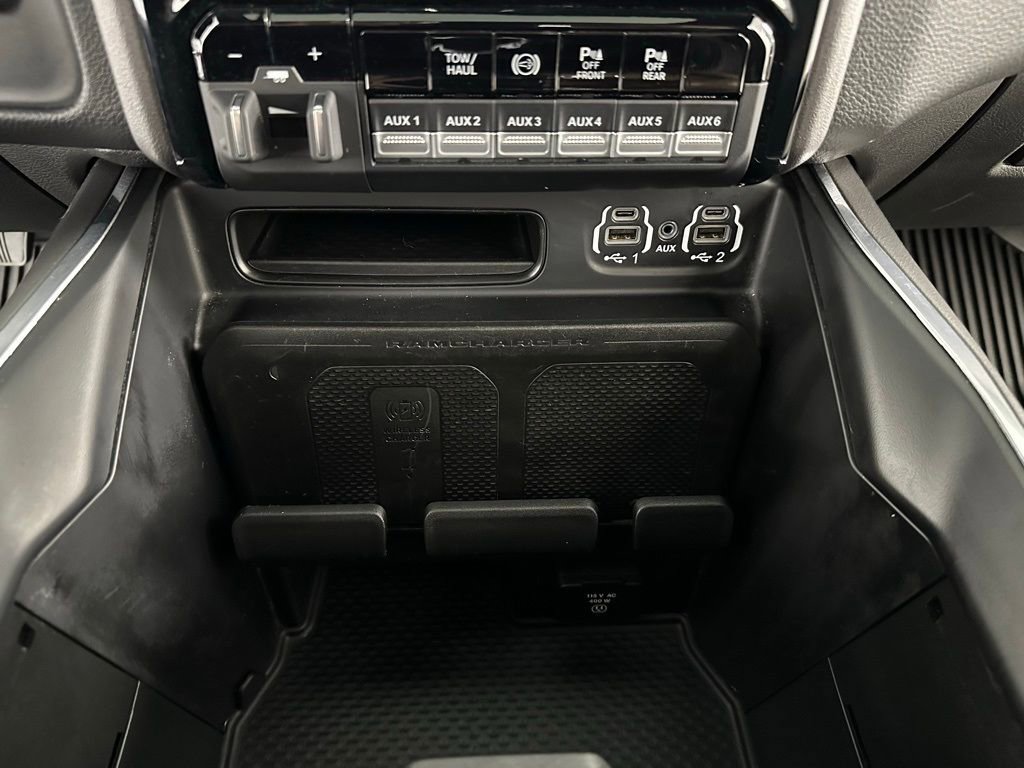 Used 2021 RAM 3500 Laramie AWD/4WD image 10