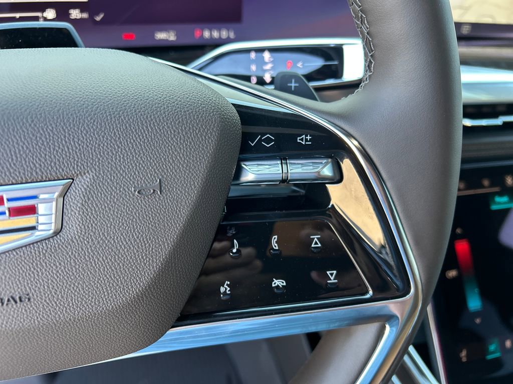 New 2026 Cadillac Escalade ESV Luxury image 18