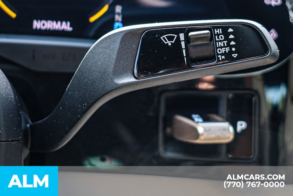 Used 2022 Porsche Taycan 4S image 35