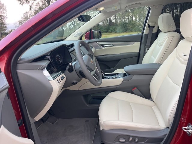 New 2026 Cadillac XT5 Premium Luxury w/ LPO, Floor Liner Package image 16