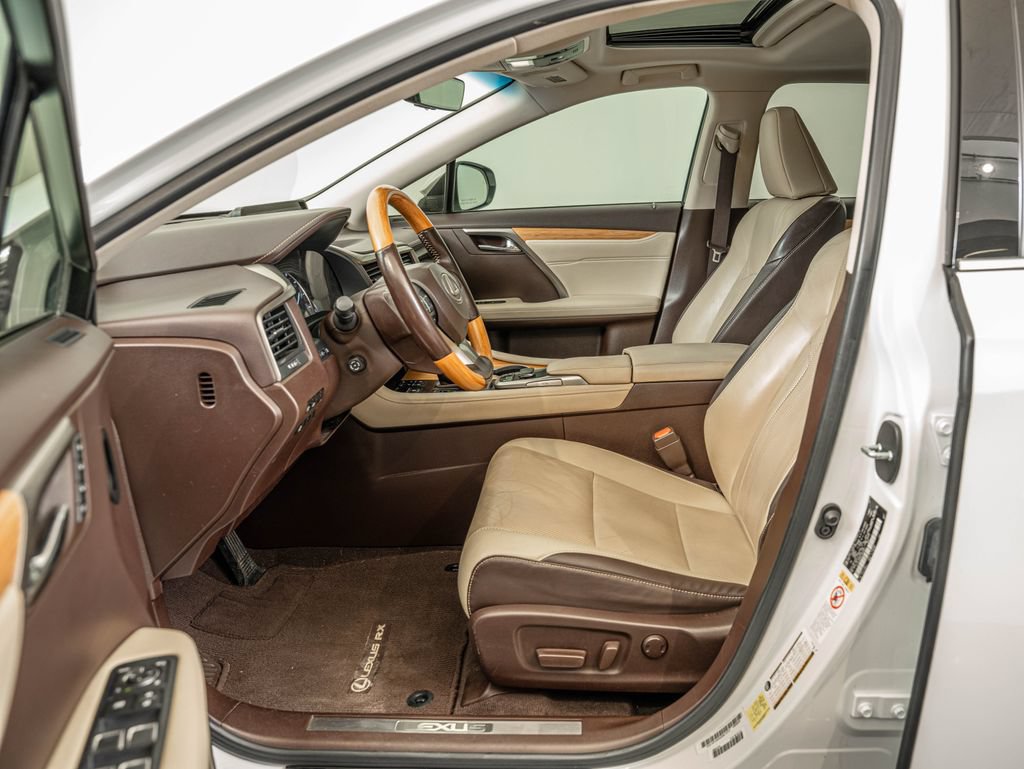 Used 2018 Lexus RX 350L FWD image 32