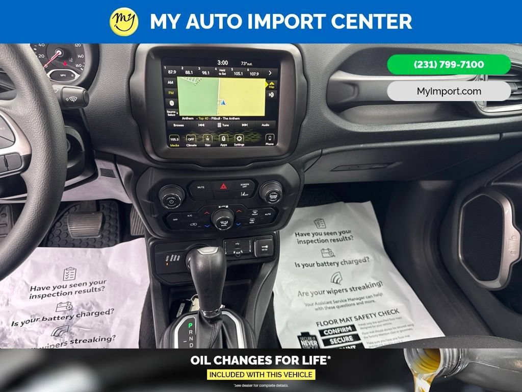 Used 2023 Jeep Renegade Latitude AWD/4WD image 20