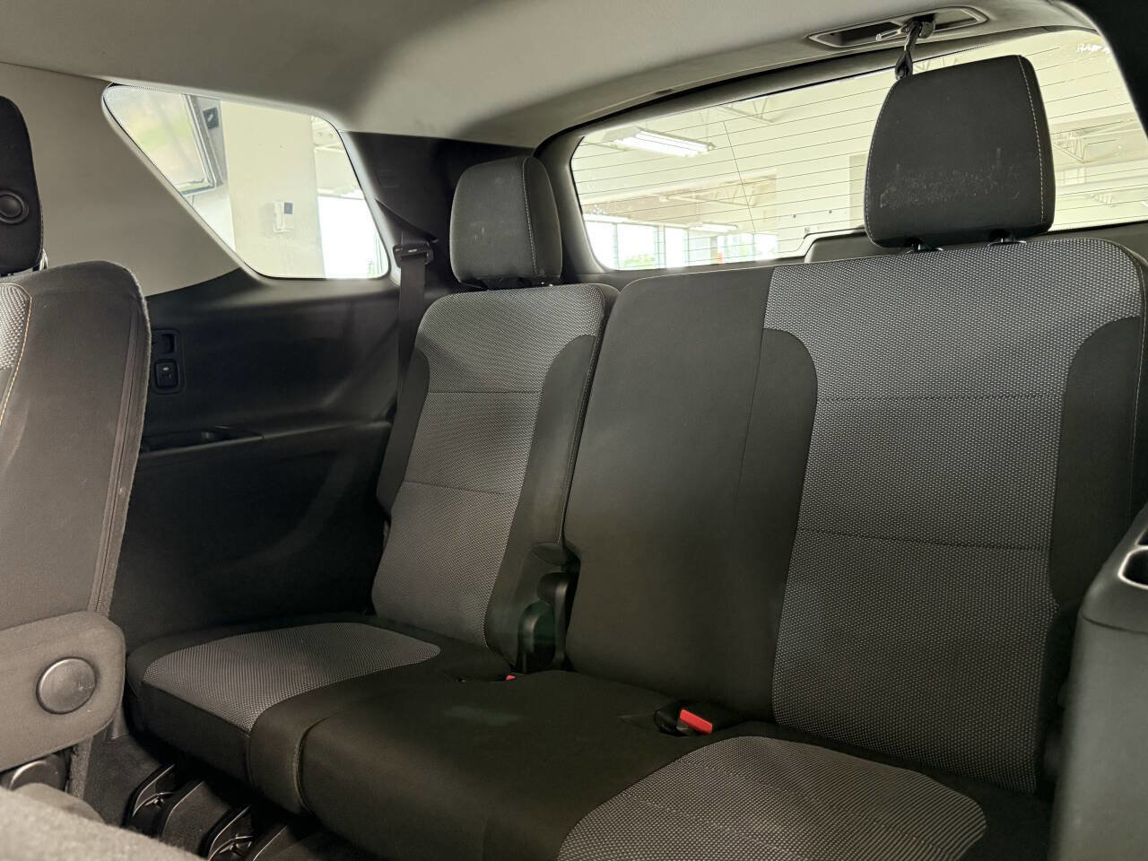 Used 2019 Chevrolet Traverse LT w/ LPO, Cargo Package FWD image 15