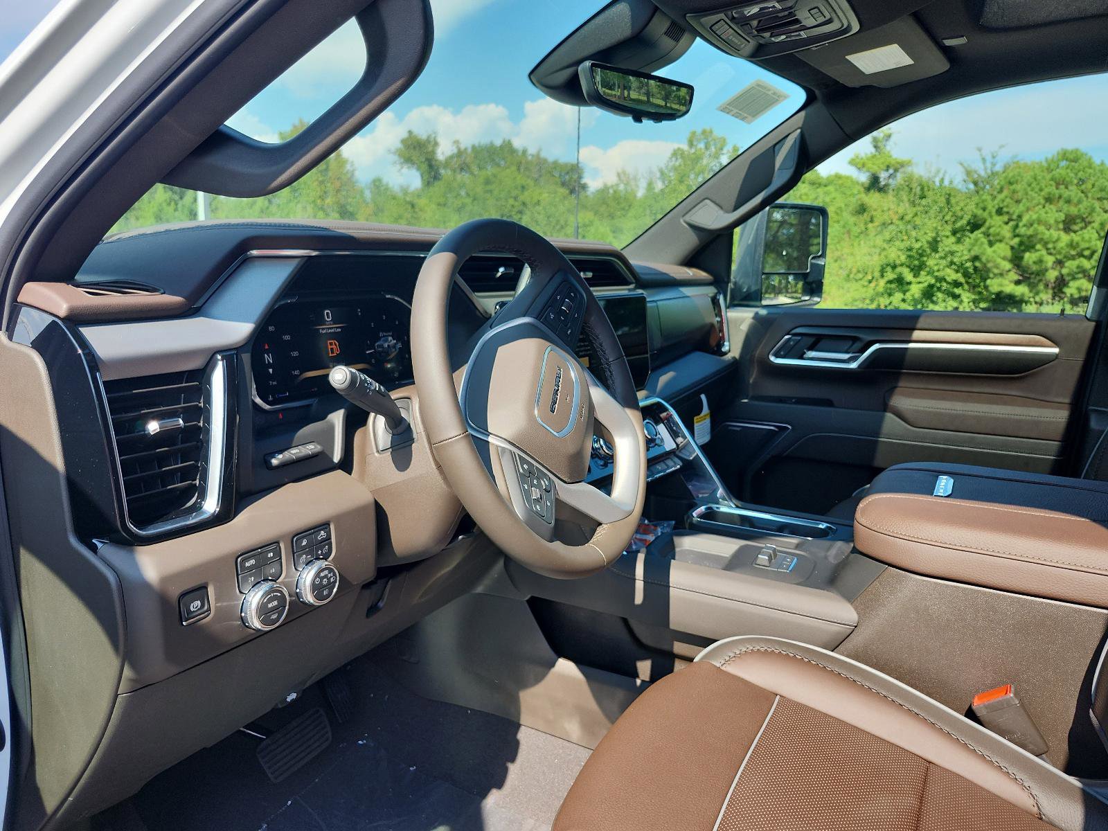 New 2026 GMC Sierra 2500 Denali w/ Denali Reserve Package image 13