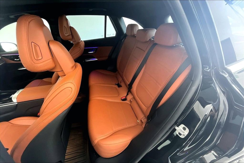 Used 2024 Mercedes-Benz GLC 300 image 34