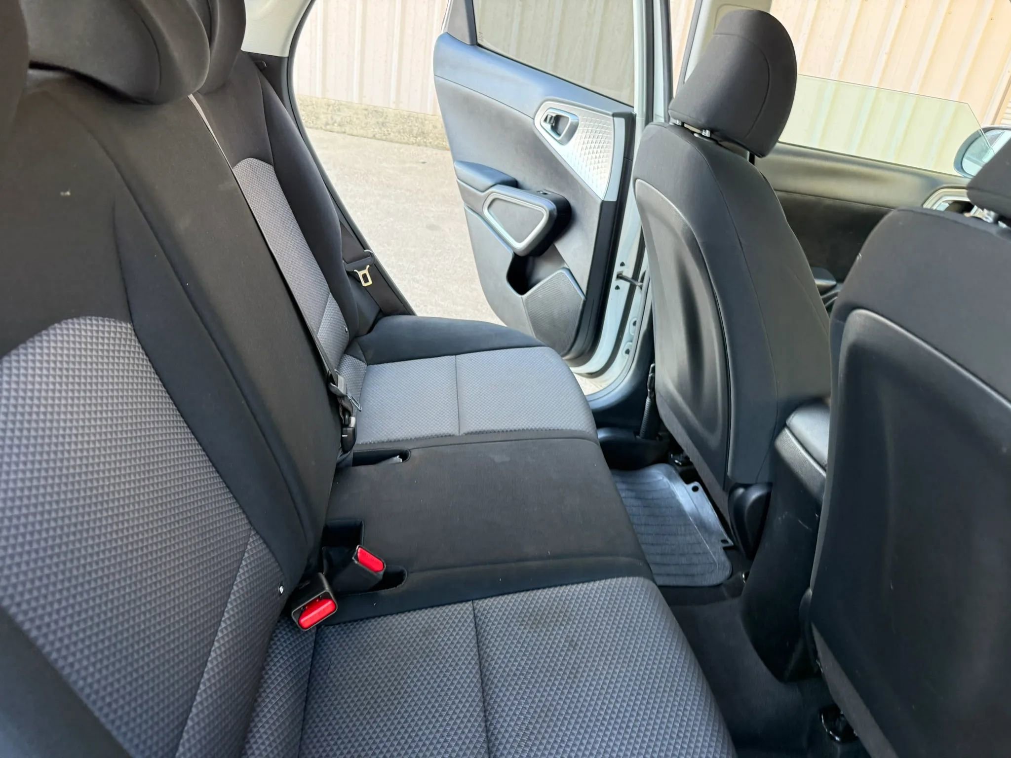 Used 2022 Kia Soul LX w/ Technology Package image 21