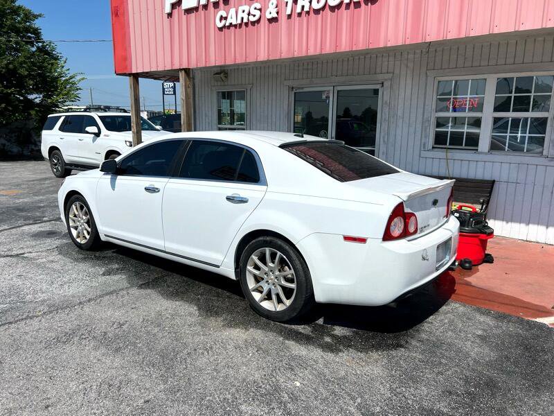 Used 2011 Chevrolet Malibu LTZ image 3