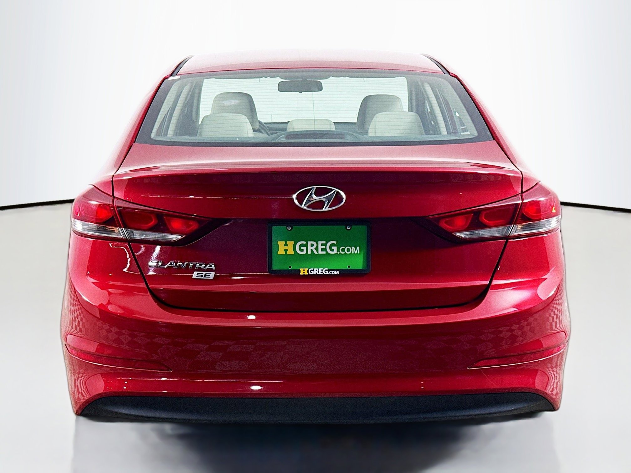 Used 2018 Hyundai Elantra SE w/ Winter Weather Package image 8