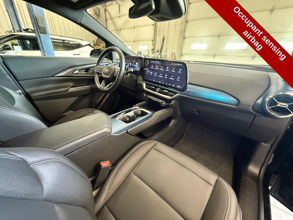 Used 2024 Chevrolet Equinox EV LT FWD image 47
