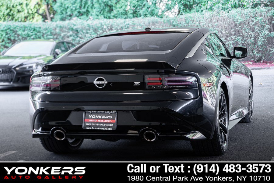 Used 2024 Nissan Z Performance w/ Floor Mat Package RWD image 16