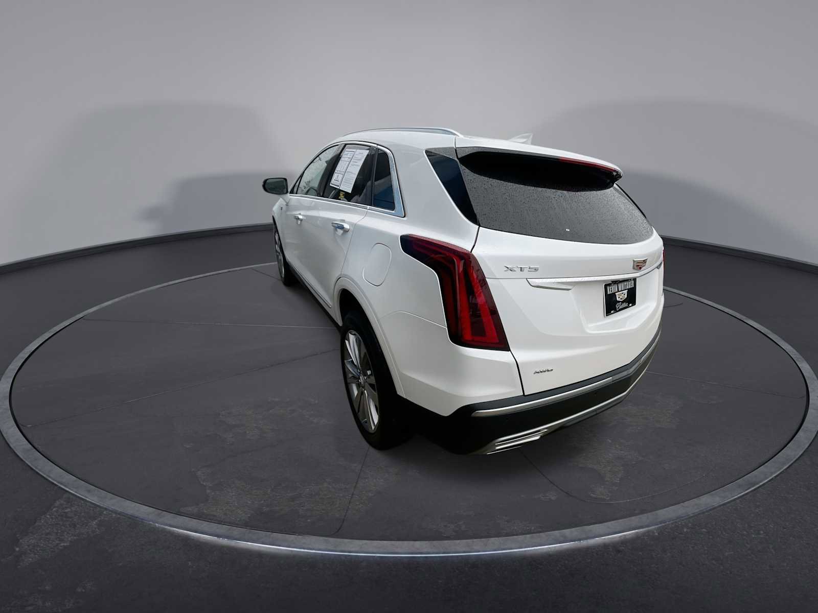 Used 2025 Cadillac XT5 Premium Luxury image 6