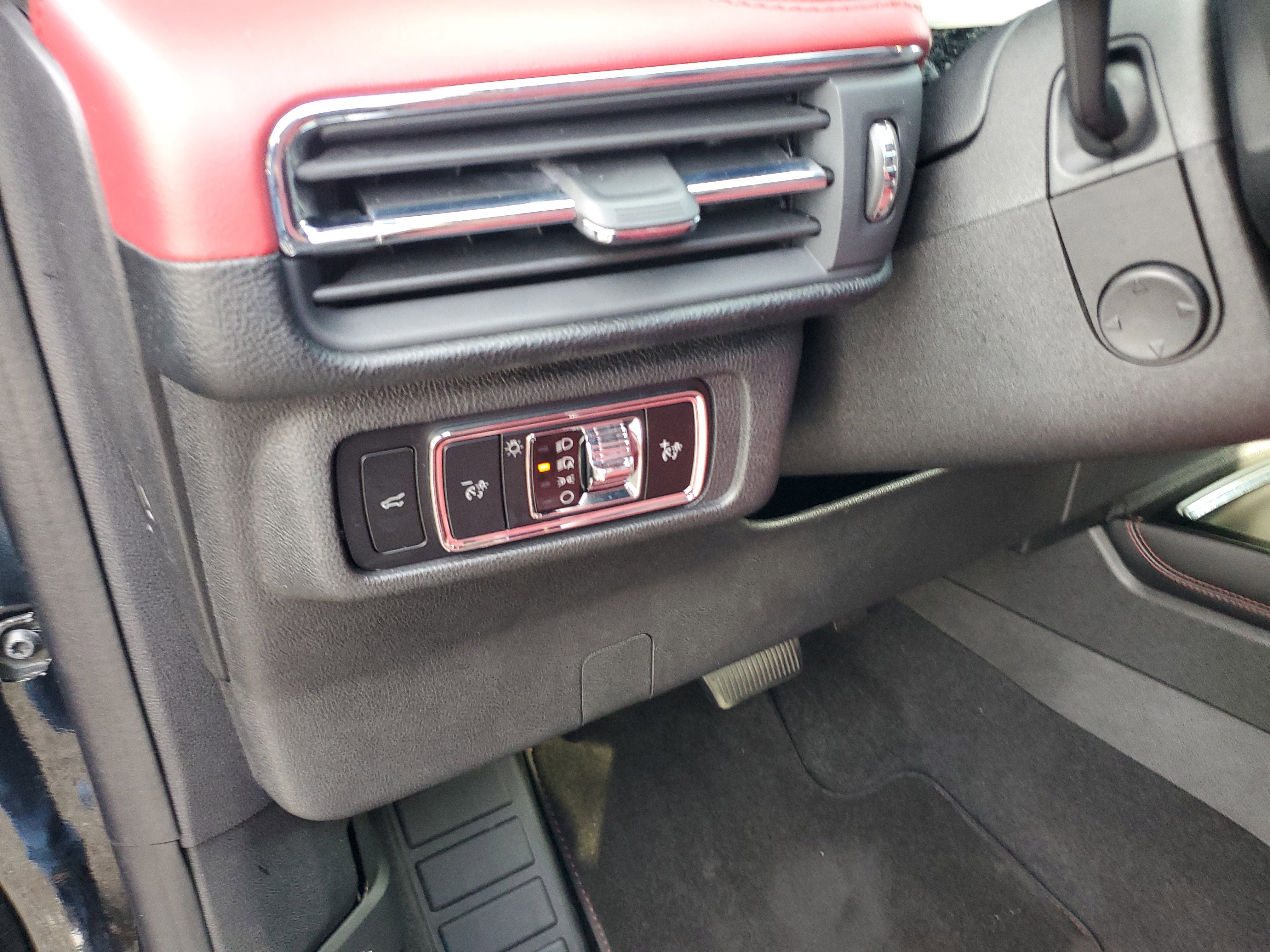 Certified 2024 Lincoln Corsair Reserve w/ Equipment Group 201A image 16