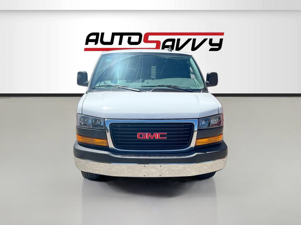 Used 2025 GMC Savana 2500 w/ Driver Convenience Package RWD image 2