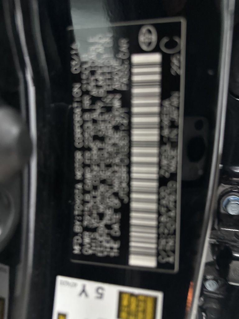 Used 2016 Toyota Prius Two w/ Preferred Accessory Package FWD image 28