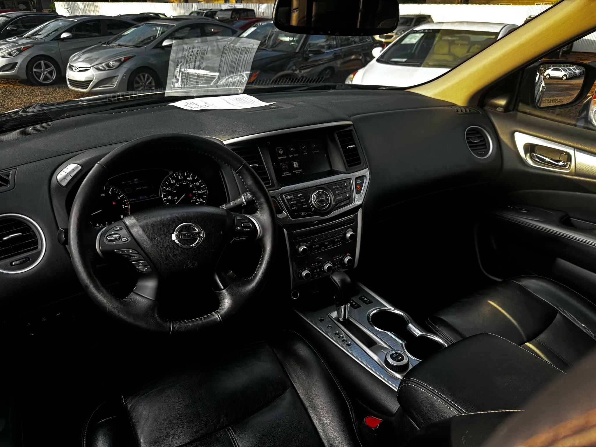 Used 2020 Nissan Pathfinder SL image 17