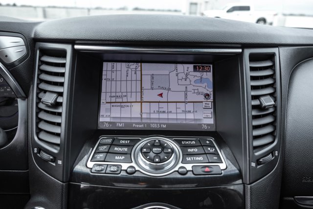Used 2013 INFINITI FX37 AWD w/ Premium Pkg image 17