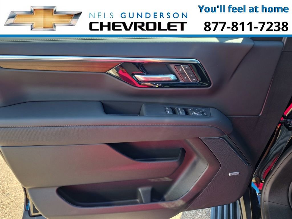 New 2026 Chevrolet Suburban High Country image 22