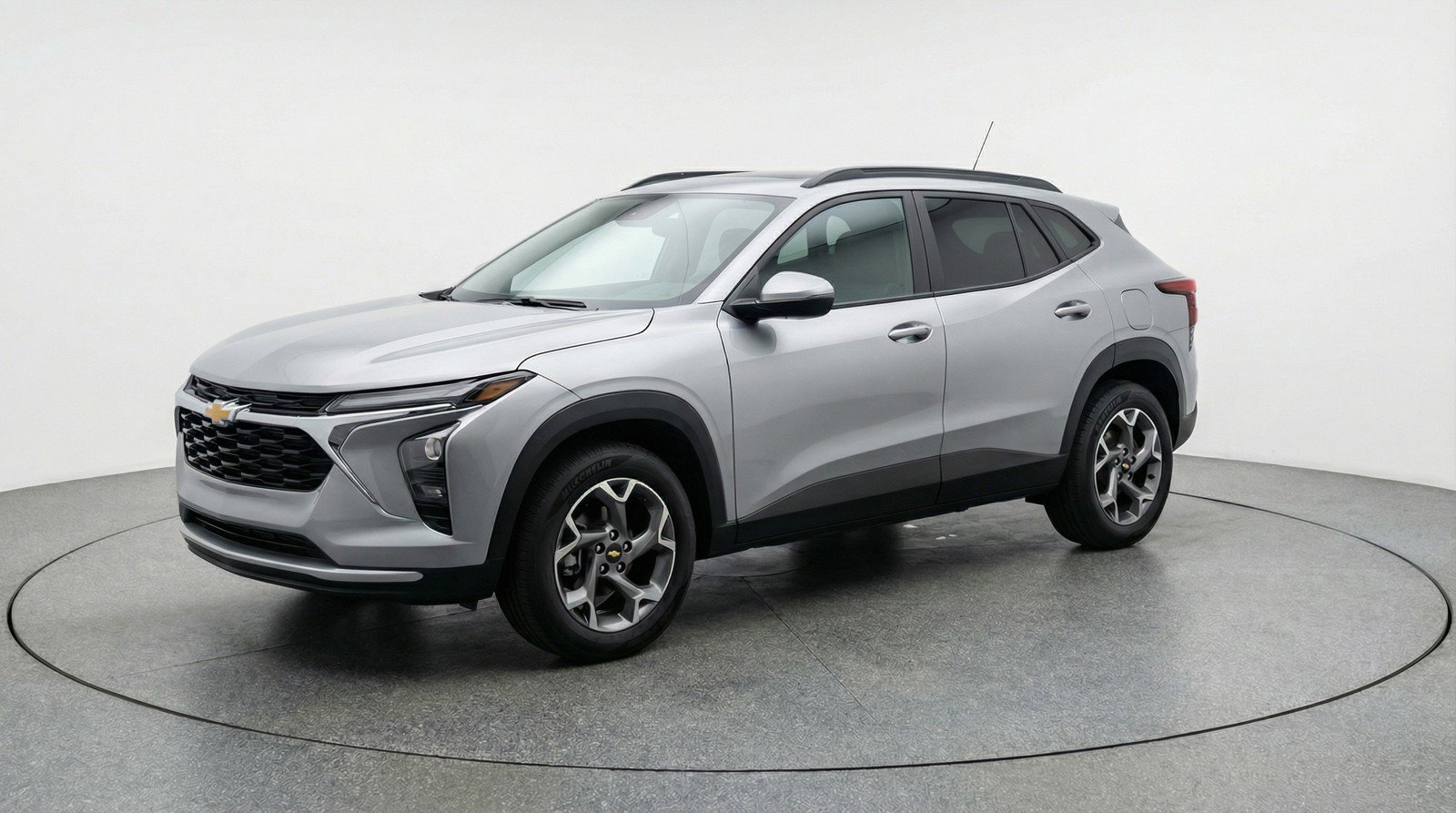Used 2025 Chevrolet Trax LT w/ LT Convenience Package FWD image 3