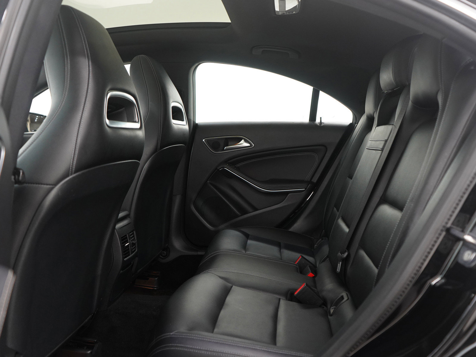 Used 2019 Mercedes-Benz CLA 250 4MATIC image 19