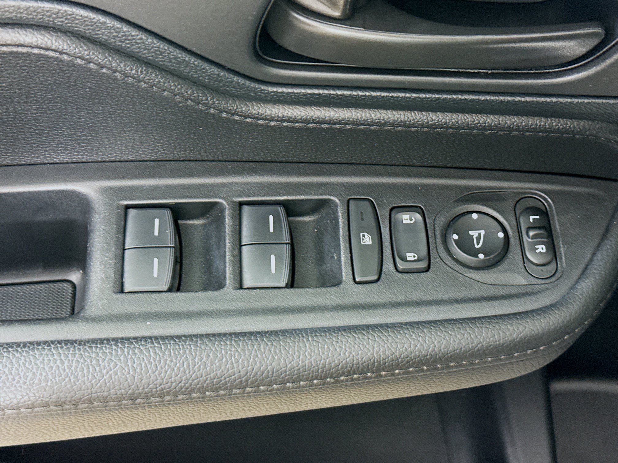 Certified 2024 Honda Odyssey EX-L image 20