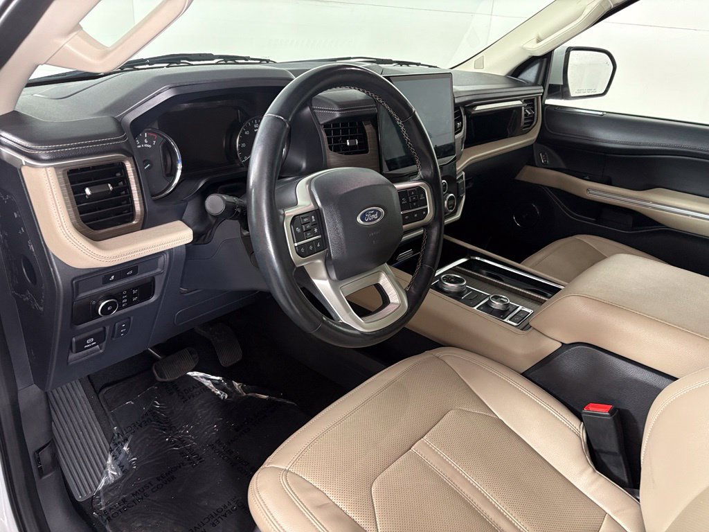 Used 2024 Ford Expedition Limited AWD/4WD image 17