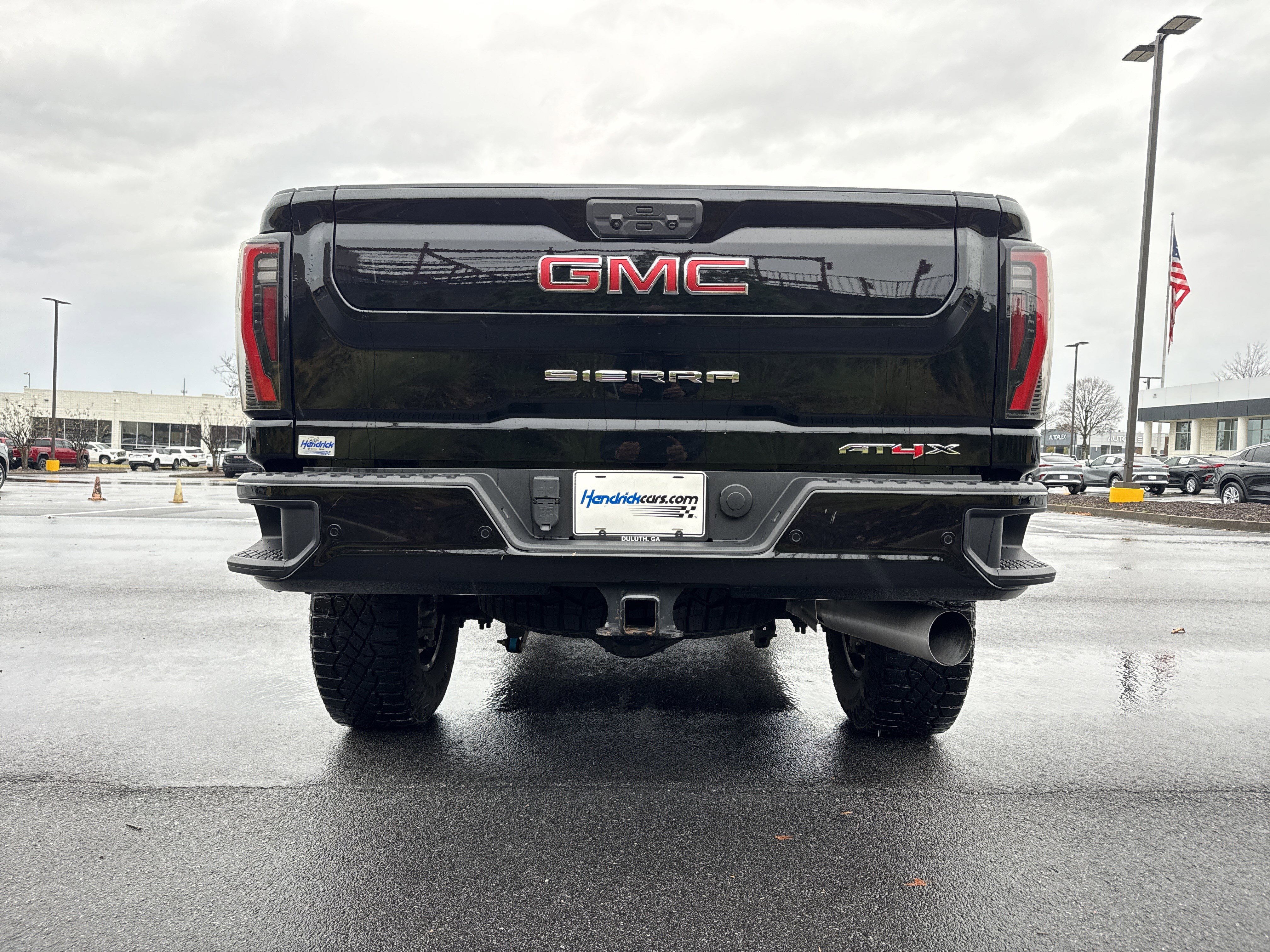 Used 2024 GMC Sierra 2500 AT4X image 9