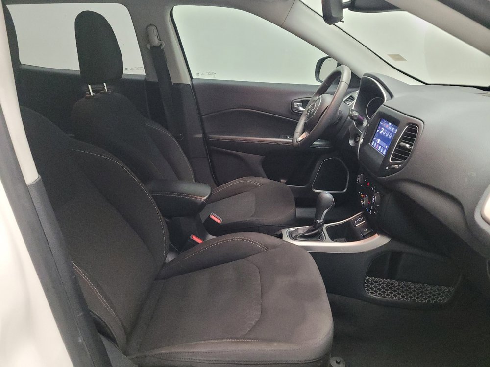 Used 2020 Jeep Compass Sport image 21
