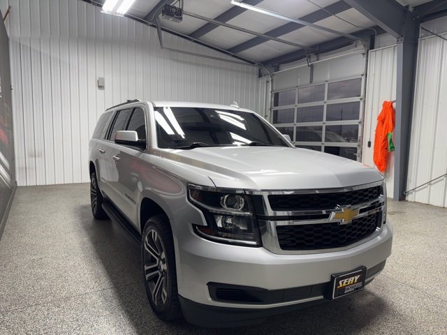 Used 2018 Chevrolet Suburban LT image 33