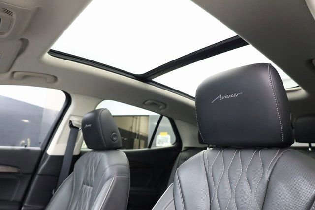 Used 2023 Buick Envision Avenir image 23