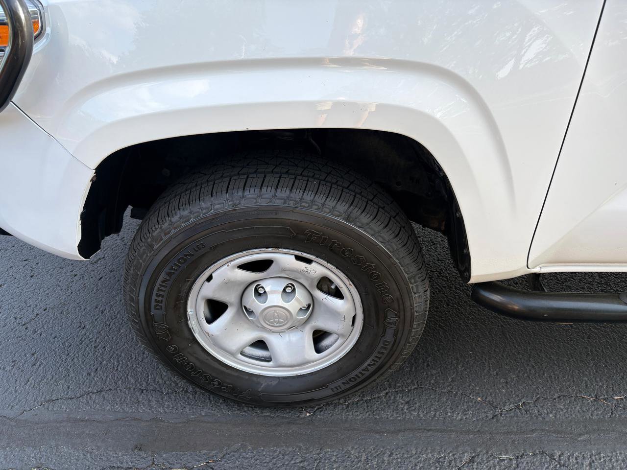 Used 2023 Toyota Tacoma SR image 18