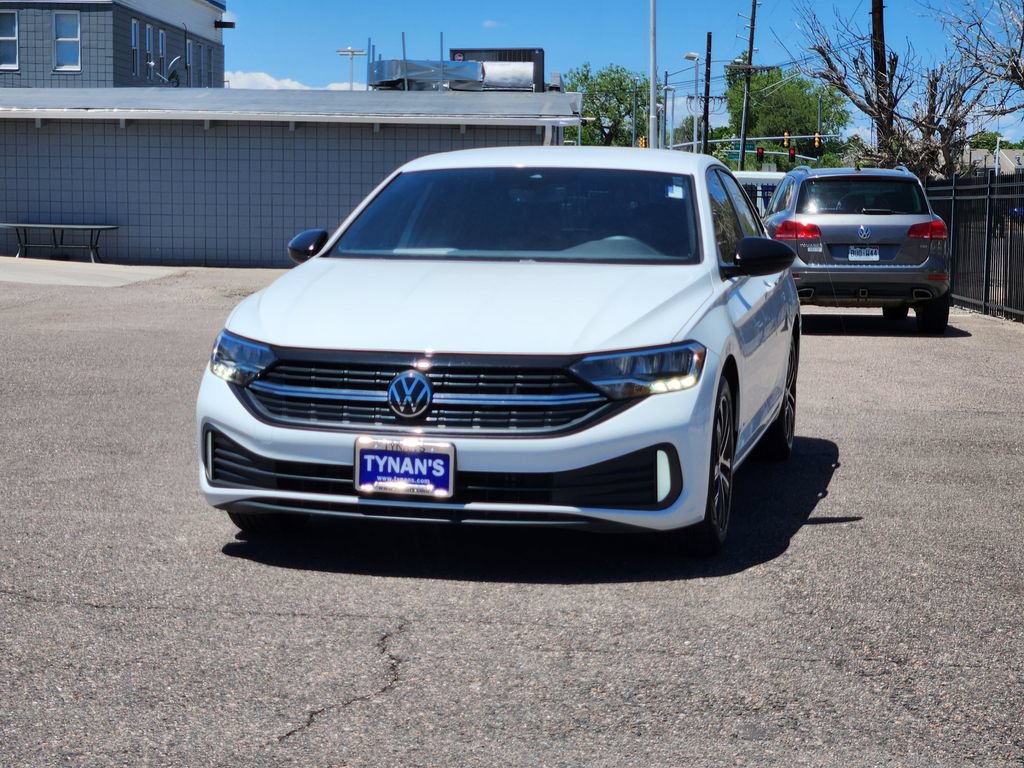 Used 2024 Volkswagen Jetta Sport FWD image 3