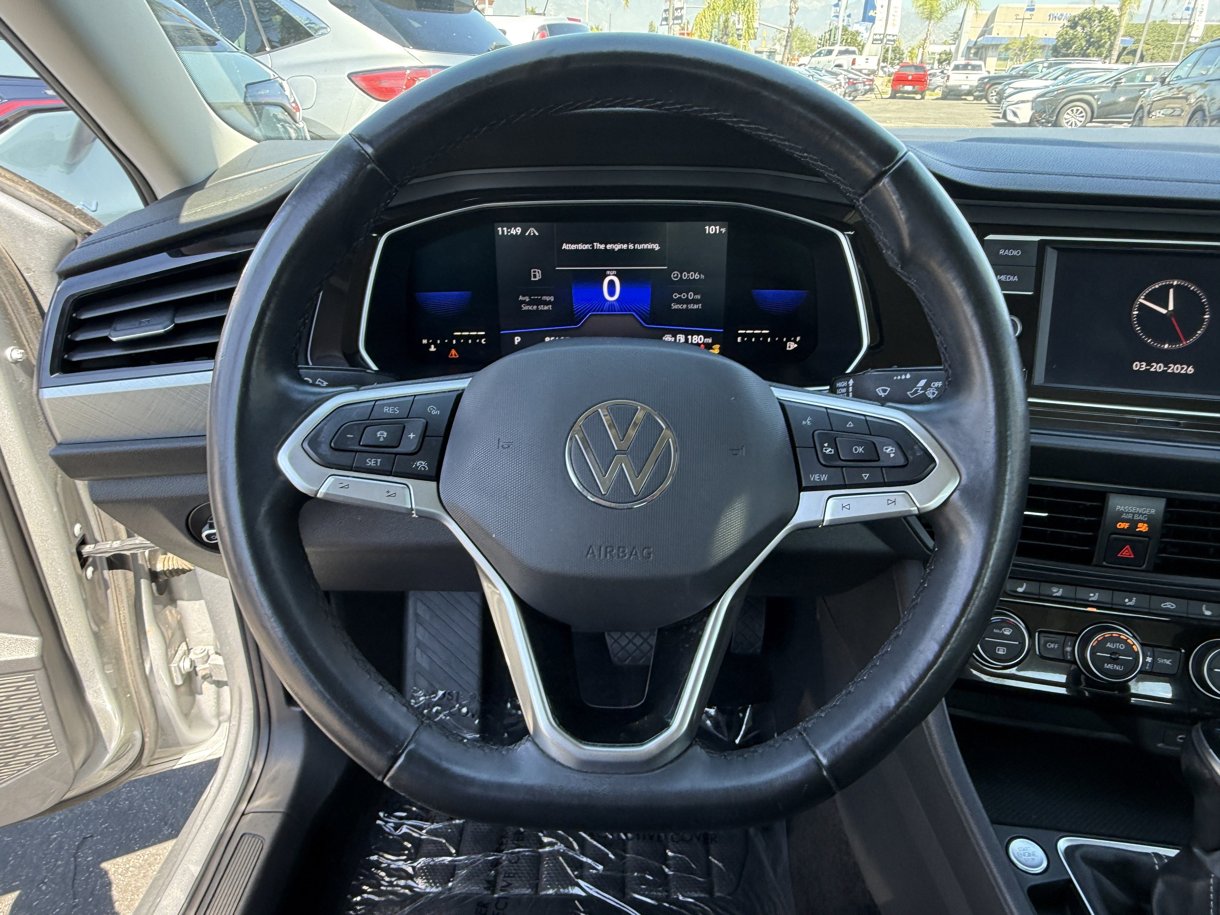 Used 2022 Volkswagen Jetta SE image 18
