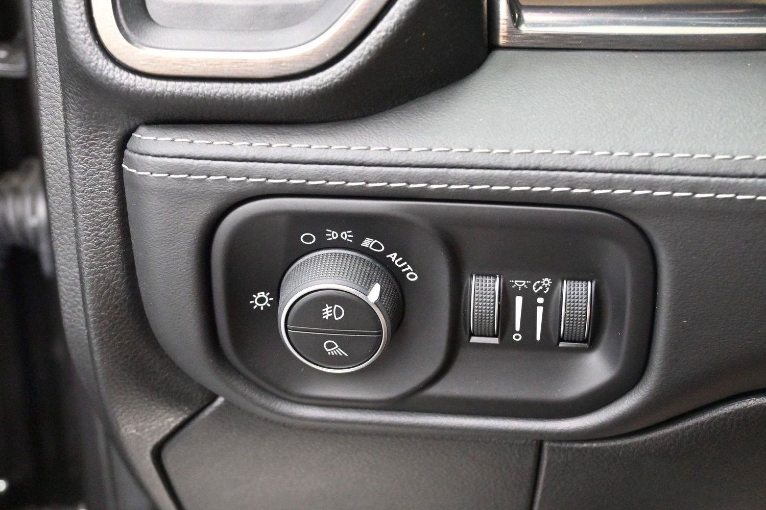 Used 2020 RAM 2500 Limited AWD/4WD image 31