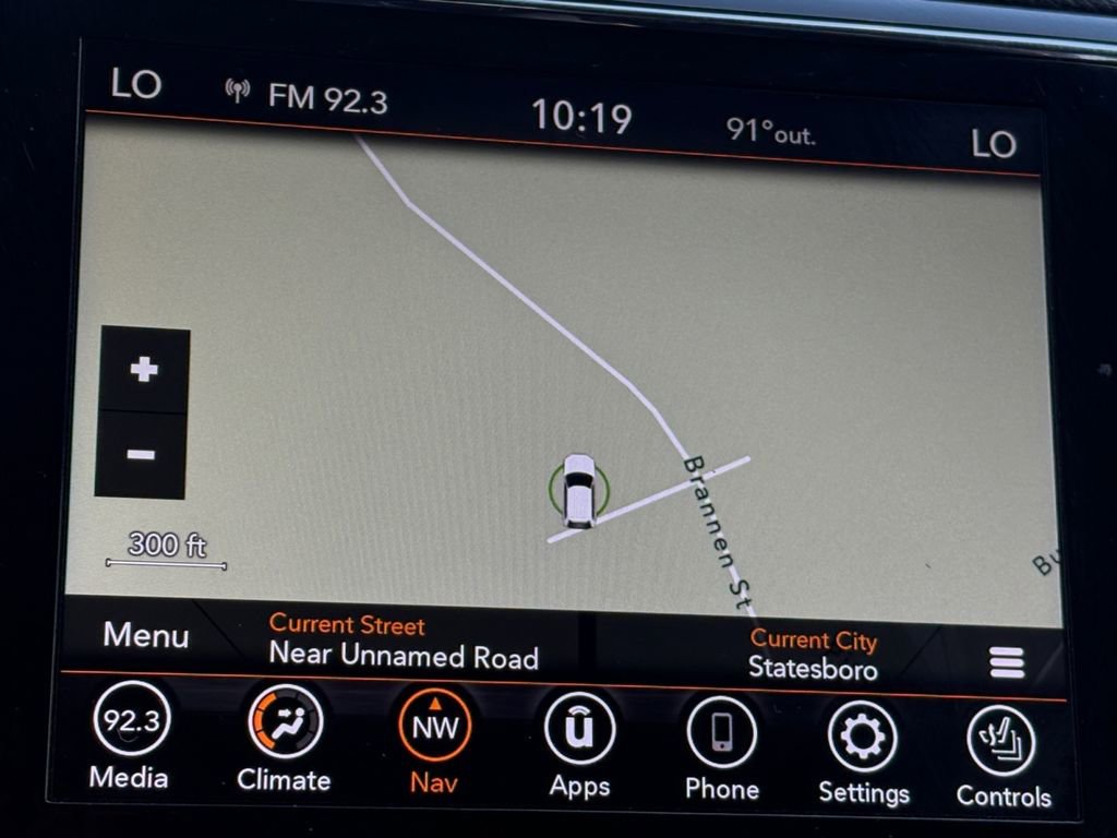 Used 2021 Jeep Grand Cherokee Limited w/ Sun & Sound Group image 27