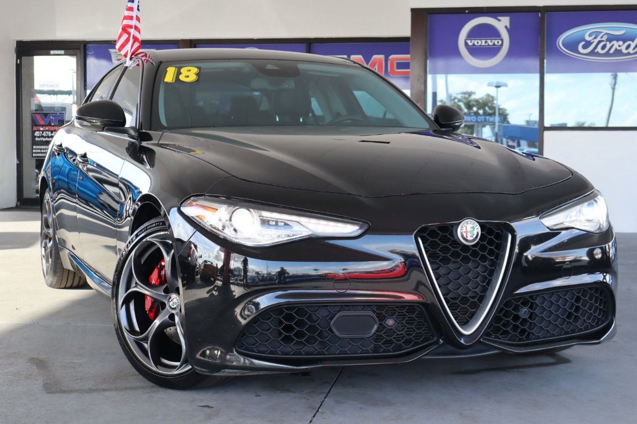 Used 2018 Alfa Romeo Giulia Ti Sport w/ Quick Order Package 22S Sport image 2