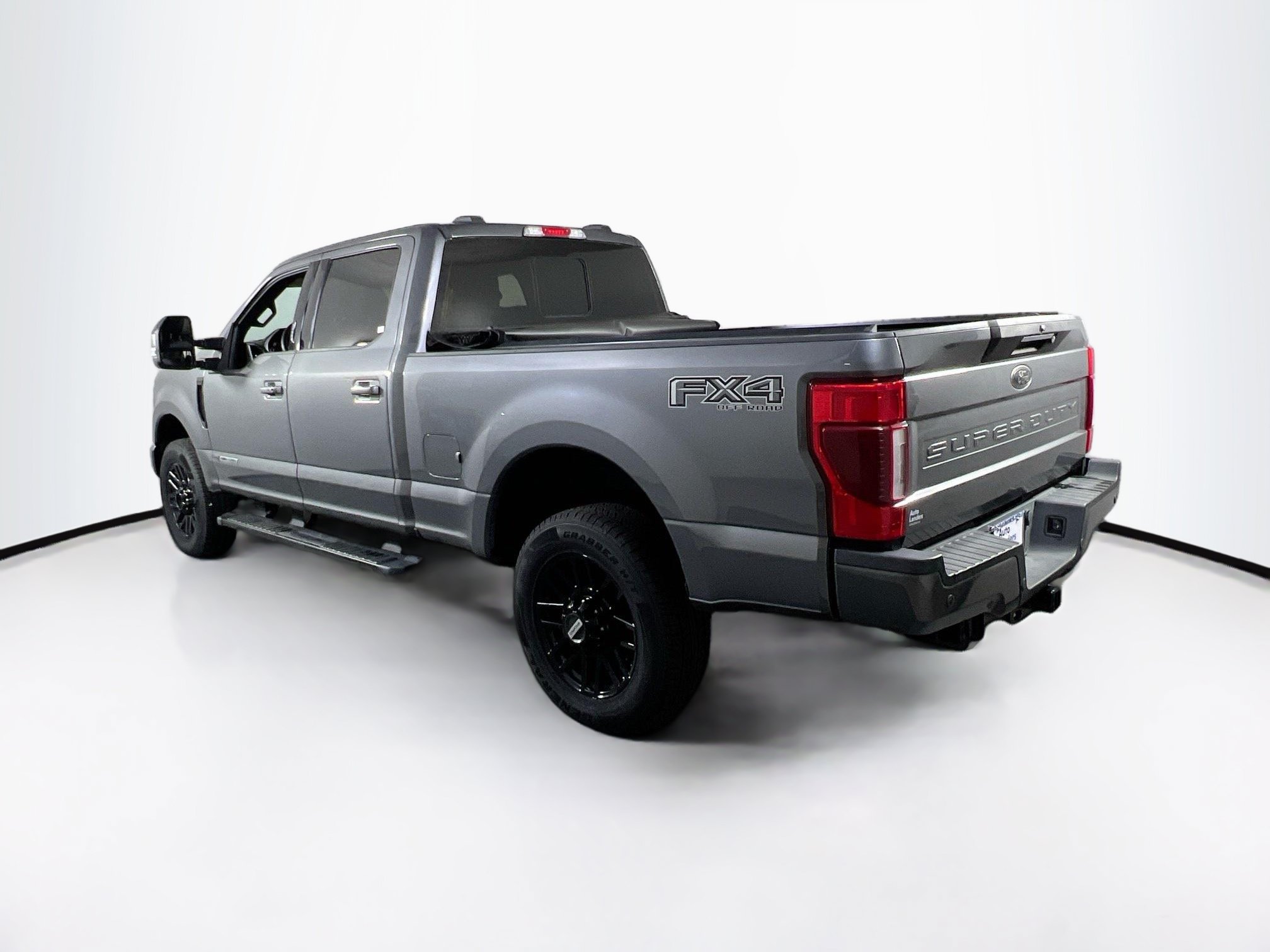 Used 2022 Ford F250 Lariat w/ Black Appearance Package AWD/4WD image 7