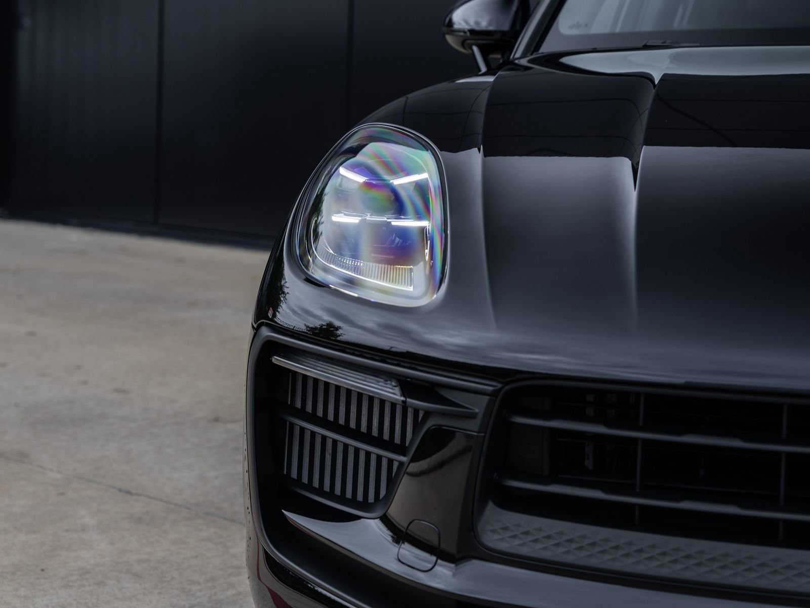 Certified 2022 Porsche Macan S image 20