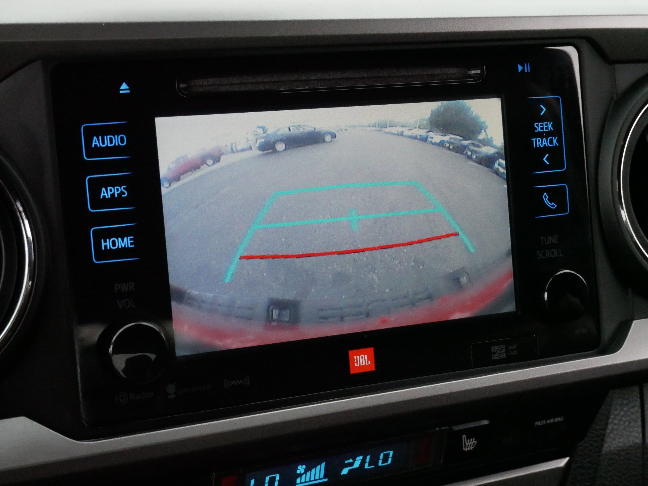 Used 2019 Toyota Tacoma Limited image 31
