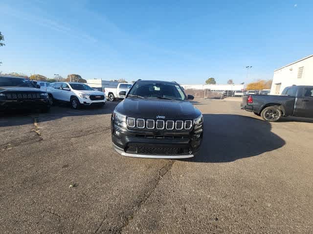 Certified 2022 Jeep Compass Limited w/ Sun and Sound Group AWD/4WD image 5