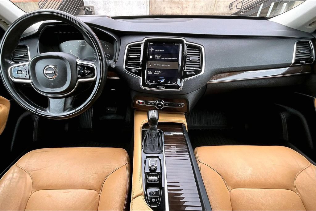 Used 2016 Volvo XC90 T6 Momentum w/ Momentum Plus Package AWD/4WD image 21
